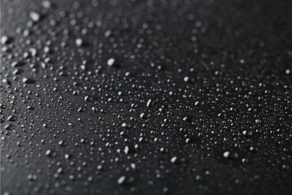 water formed due to condensation depicting How Summer Heat and Humidity Impact Heating Oil Tanks